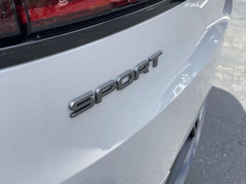 New 2026 Land Rover Range Rover Sport SE AWD/4WD image 8