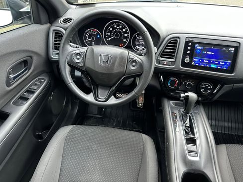 Used 2022 Honda HR-V Sport image 16