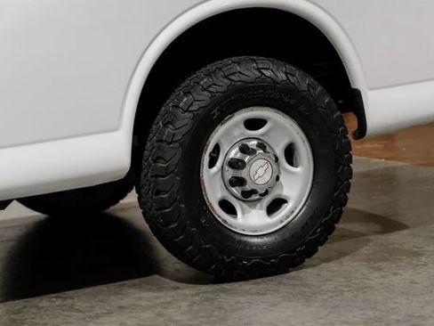 Used 2013 Chevrolet Express 3500 LT w/ LT Preferred Equipment Group RWD image 37