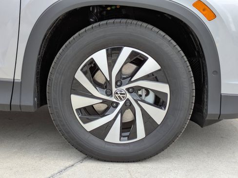 New 2026 Volkswagen Tiguan S FWD image 11