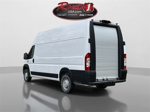 New 2024 RAM ProMaster 3500 w/ Premium Convenience Group image 4