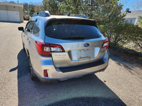 Used 2016 Subaru Outback 2.5i Limited image 13