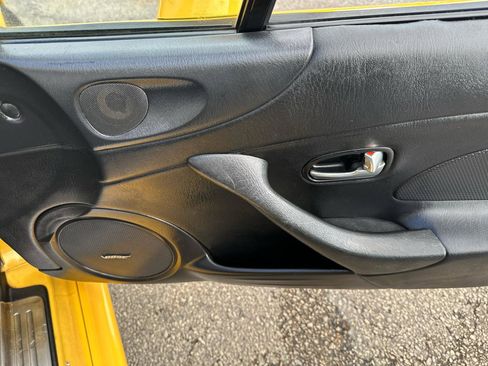 Used 2002 MAZDA MX-5 Miata RWD image 26