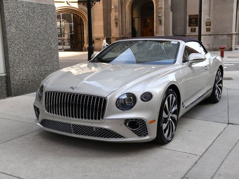 Used 2024 Bentley Continental GT image 20