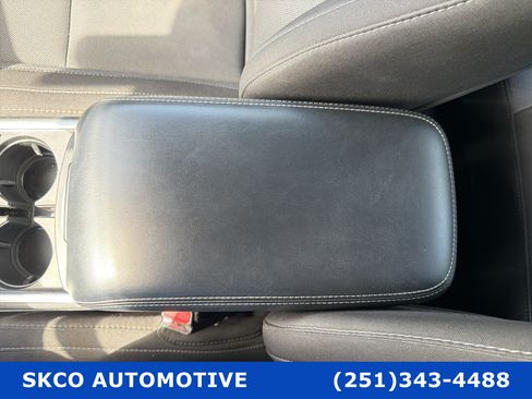 Used 2022 Dodge Charger SXT RWD image 25