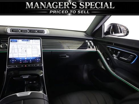 Used 2022 Mercedes-Benz S 500 4MATIC w/ AMG Line Package image 36