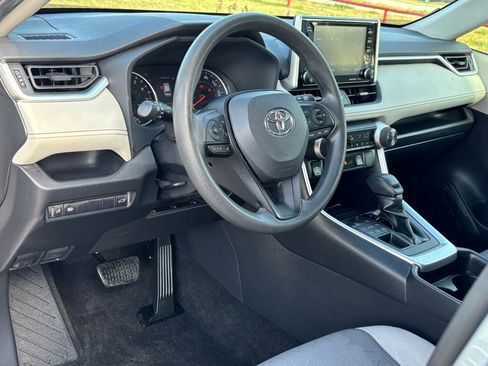 Used 2019 Toyota RAV4 XLE image 12