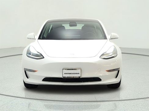 Used 2020 Tesla Model 3 Standard Range Plus RWD image 2