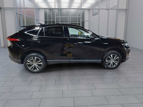 Used 2021 Toyota Venza LE AWD/4WD image 9