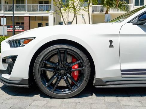 Used 2020 Ford Mustang Shelby GT500 w/ Technology Package RWD image 13