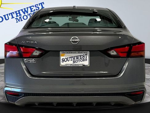 Used 2025 Nissan Altima 2.5 SV FWD image 6