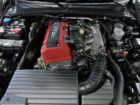 Used 2002 Honda S2000 image 21
