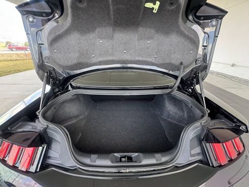 Used 2024 Ford Mustang Coupe image 18