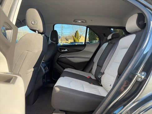 Used 2020 Chevrolet Equinox LS w/ LS Convenience Package image 15