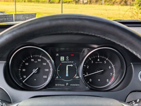 Used 2019 Land Rover Discovery Sport HSE AWD/4WD image 21