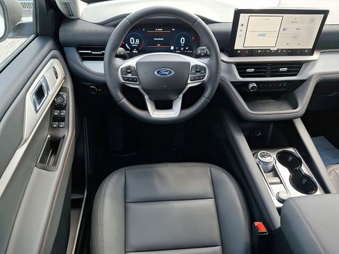 New 2026 Ford Explorer Active image 7