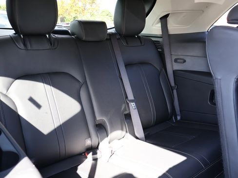 Used 2024 MAZDA CX-90 3.3 Turbo w/ Preferred Plus image 42