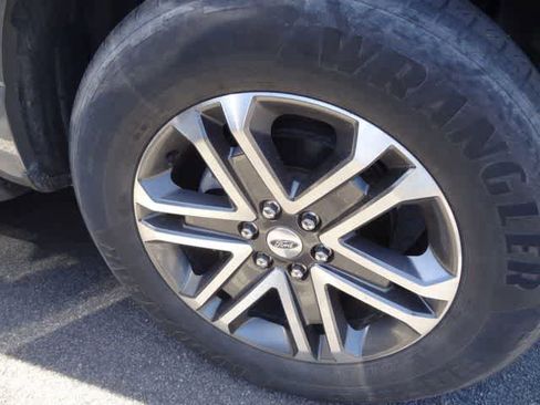 Used 2021 Ford F150 XL w/ STX Appearance Package RWD image 19