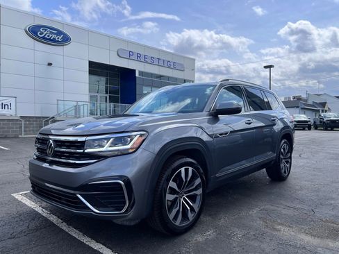 Used 2023 Volkswagen Atlas SEL Premium image 3