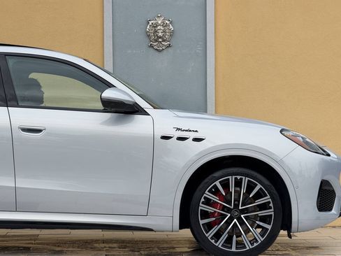 Used 2023 Maserati Grecale Modena AWD/4WD image 15
