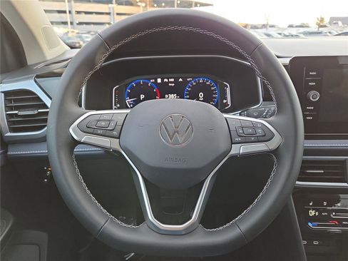 New 2026 Volkswagen Taos SEL image 15