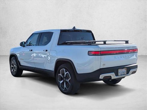 Used 2023 Rivian R1T Adventure image 8