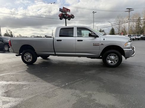 Used 2018 RAM 2500 Tradesman w/ Chrome Appearance Group image 4