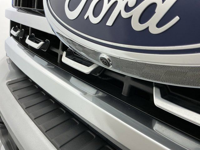 Used 2023 Ford F350 Platinum w/ Tremor Off-Road Package AWD/4WD image 11