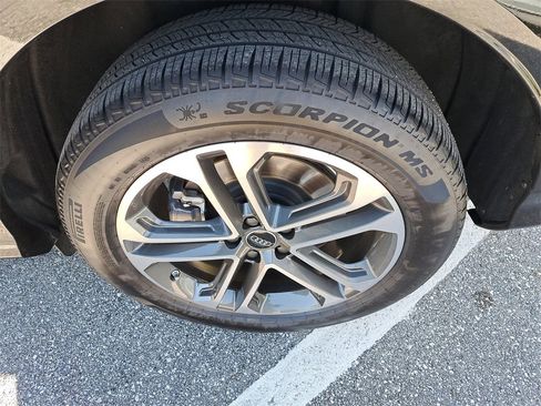 Certified 2025 Audi Q5 Premium Plus w/ Premium Plus image 30