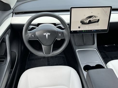 Used 2022 Tesla Model 3 Performance AWD/4WD image 10