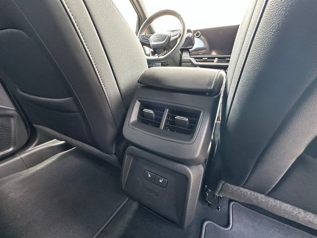 New 2025 Chevrolet Equinox EV RS w/ Convenience Package II FWD image 41
