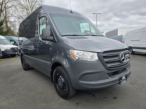New 2025 Mercedes-Benz Sprinter 2500 image 8