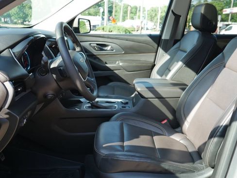 Used 2018 Chevrolet Traverse Premier AWD/4WD image 37