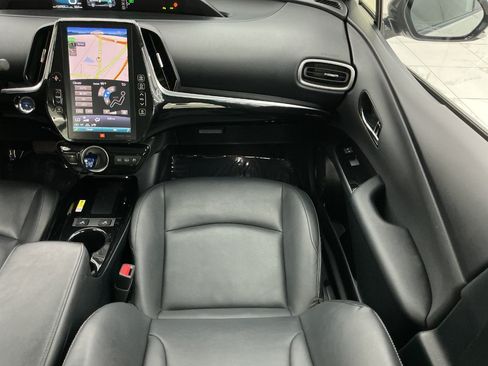 Used 2020 Toyota Prius Prime Limited FWD image 28