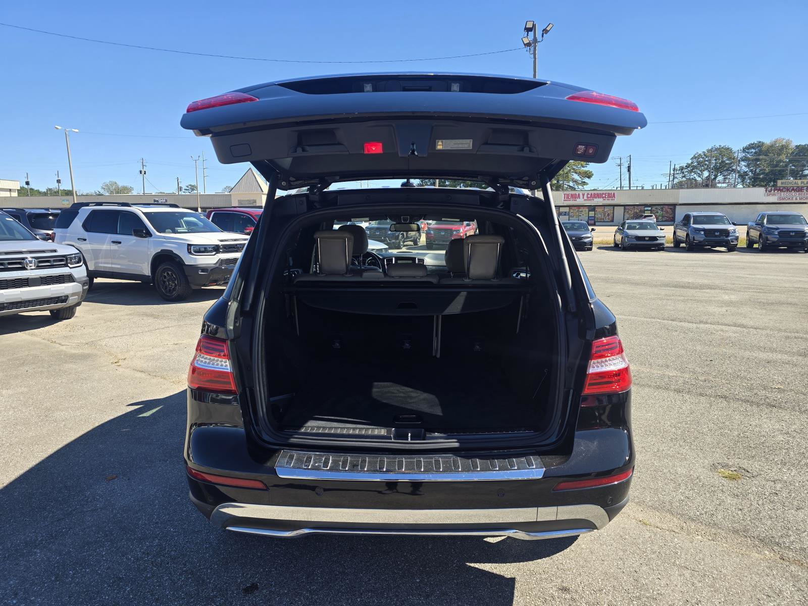 Used 2015 Mercedes-Benz ML 350 4MATIC image 6