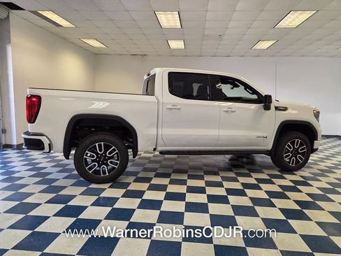Used 2026 GMC Sierra 1500 AT4 w/ AT4 Premium Package AWD/4WD image 11
