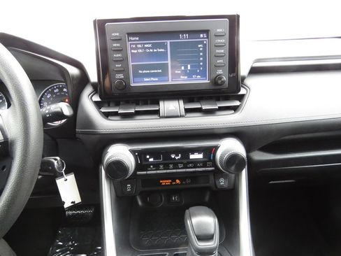 Used 2019 Toyota RAV4 LE image 25