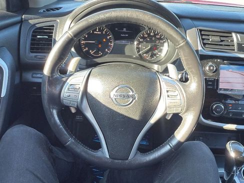 Used 2018 Nissan Altima 2.5 SR w/ SR Special Edition image 10