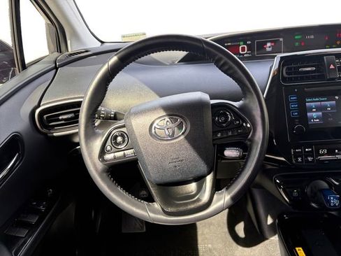 Used 2019 Toyota Prius XLE image 13