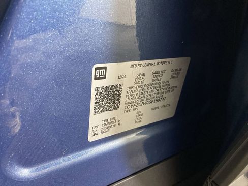 Used 2025 Cadillac XT4 Premium Luxury w/ Cold Weather Package image 35