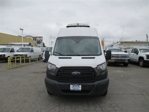 Used 2018 Ford Transit 250 148 High Roof image 5