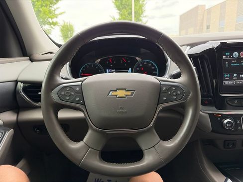 Used 2019 Chevrolet Traverse Premier w/ Driver Confidence II Package FWD image 8