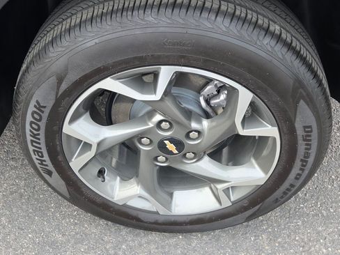 Used 2025 Chevrolet Trax LT w/ Driver Confidence Package FWD image 11