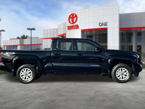 Certified 2026 Toyota Tacoma SR5 AWD/4WD image 3