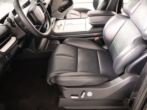 Certified 2026 Lincoln Navigator Reserve w/ Jet Appearance Package AWD/4WD image 12