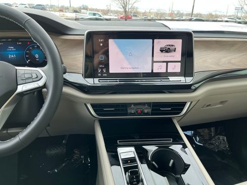 New 2026 Volkswagen Atlas SE image 11