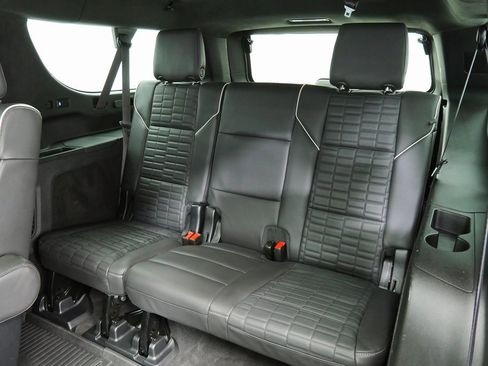 Used 2023 Cadillac Escalade ESV V image 24