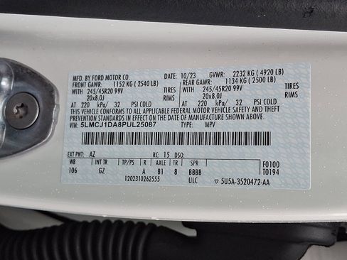 Used 2023 Lincoln Corsair AWD w/ Equipment Group 101A image 27