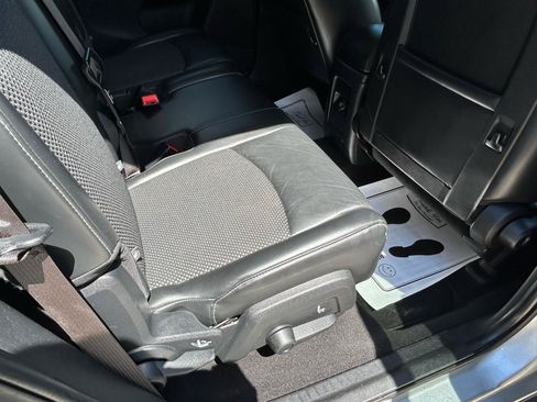 Used 2019 Dodge Journey Crossroad AWD/4WD image 11