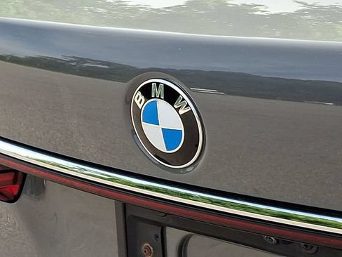Used 2022 BMW 750i xDrive AWD/4WD image 38